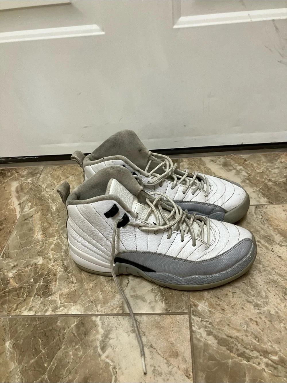 Air Jordan 12 Retro GS White Wolf Grey Black Youth 7Y Clean Pre-Owned